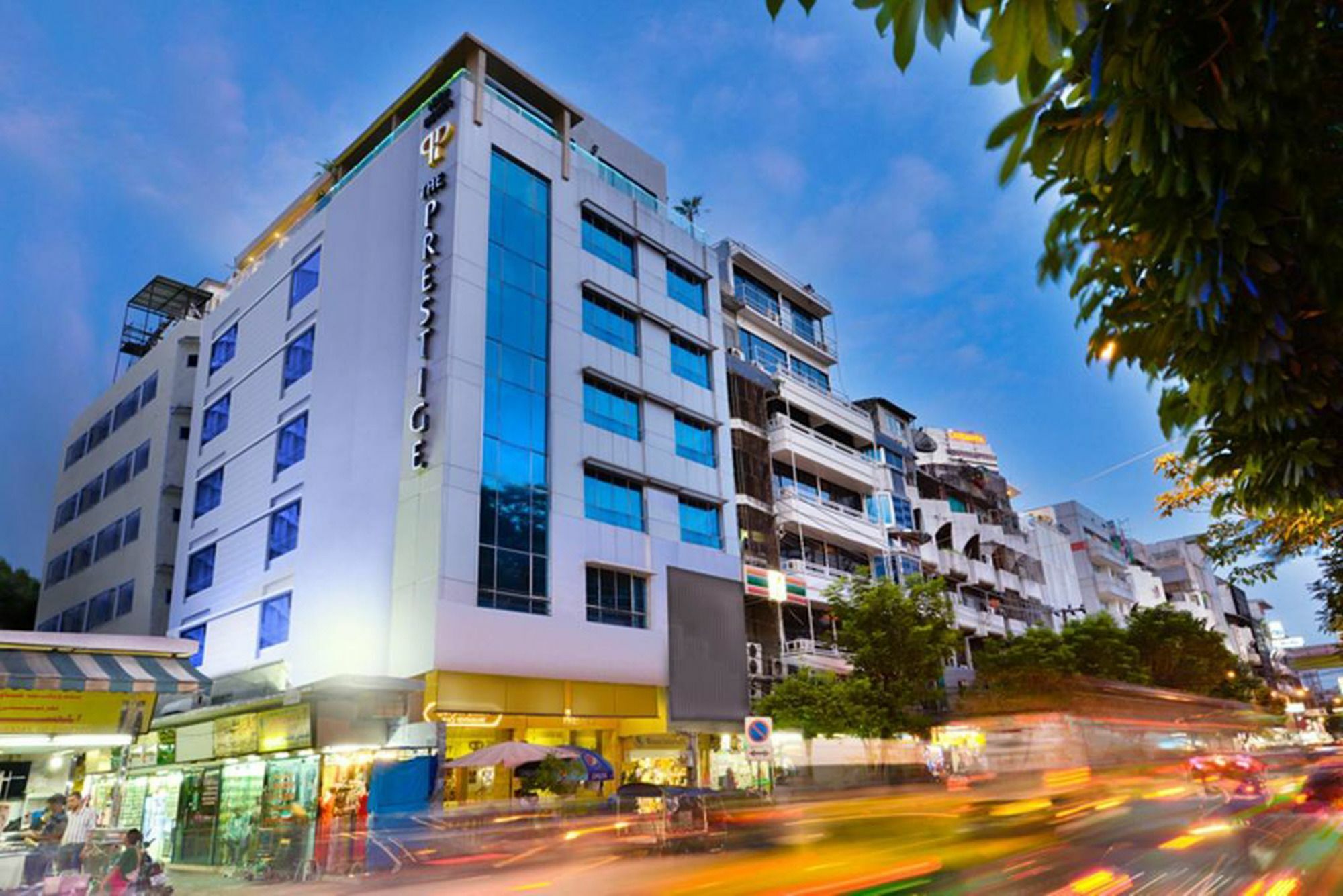 The Prestige Nana Hotel Banguecoque Exterior foto